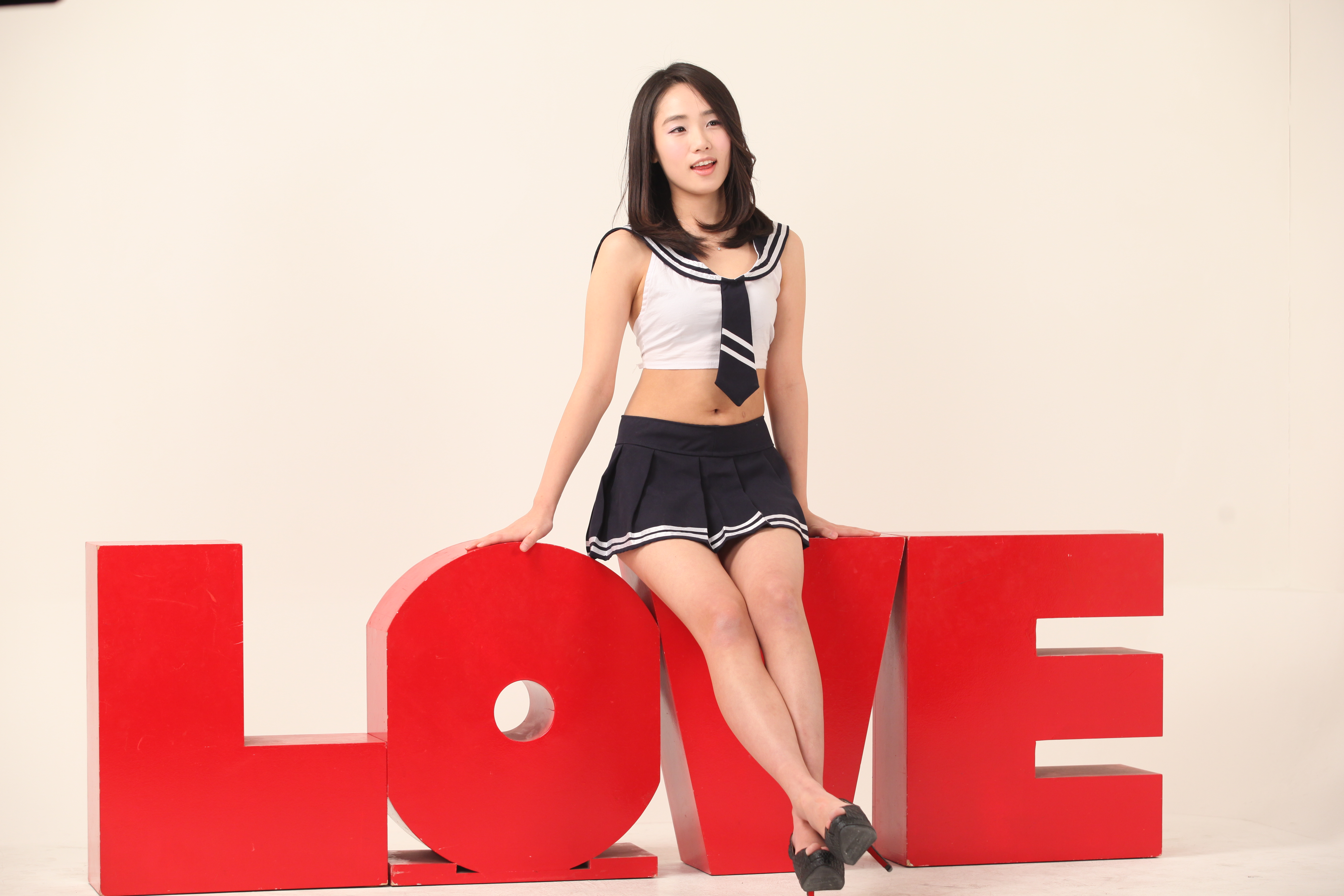 미분류 / 지영(선아) 1442장 7.38GB